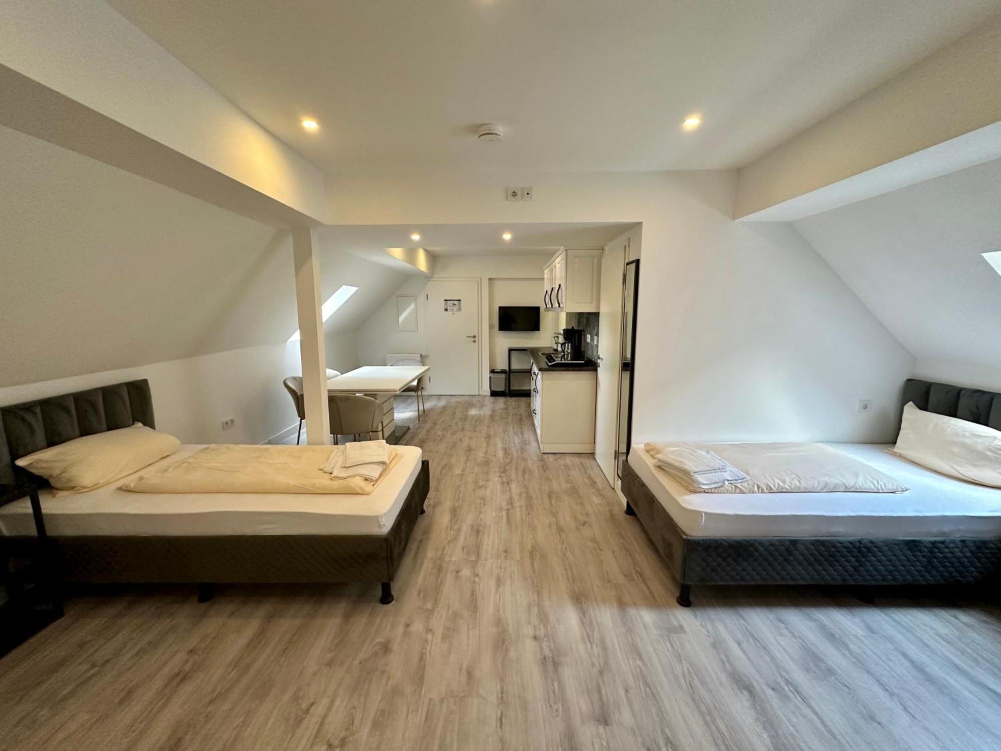 Durmaz Hotel Hanover Exterior photo